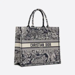 LARGE DIOR BOOK TOTE Blue Toile de Jouy Reverse Embroidery (42 x 35 x 18.5 cm)