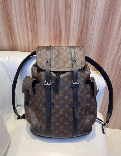 Louis Vuitton Christopher PM M43735 photo review