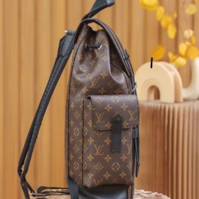 Louis Vuitton Christopher PM M43735 photo review